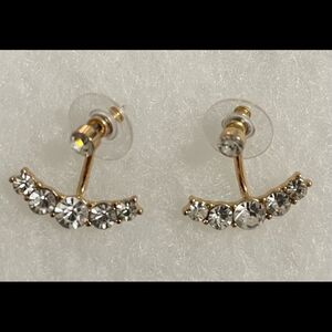 Fashion Earrings.